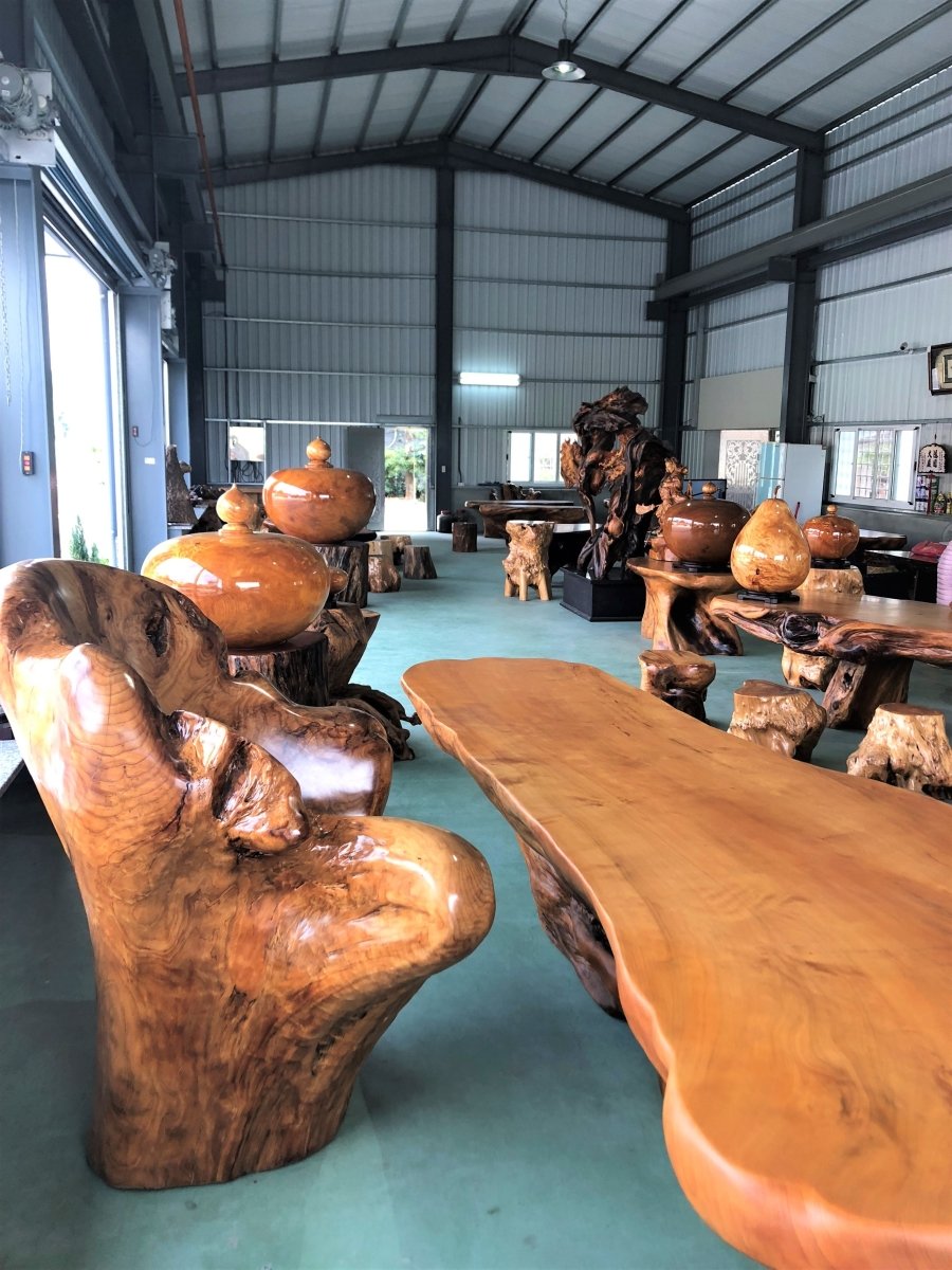 Visiting the woodcarver Mr. Luo in Taiwan