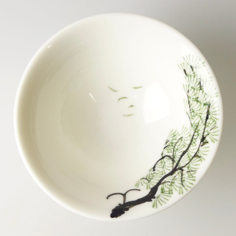 Detailansicht Pine Tree chinesische Teeschale aus Keramik mit handbemaltem Design